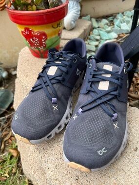 On Cloud X 3 Women Running Shoes size 7.5
